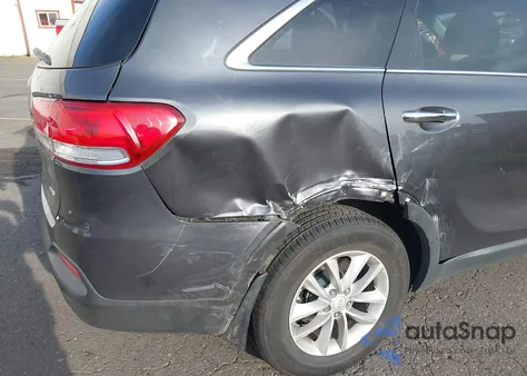 2016 Kia Sorento 2.4L Lx z USA, uszkodzony, nr VIN 5XYPG4A30GG068202